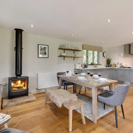 3 Bed In Otley Oc-g0176 * Timble