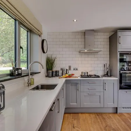 3 Bed In Otley Oc-g0176 Timble